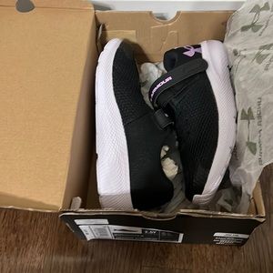 Girls Under Armour athletic shoes